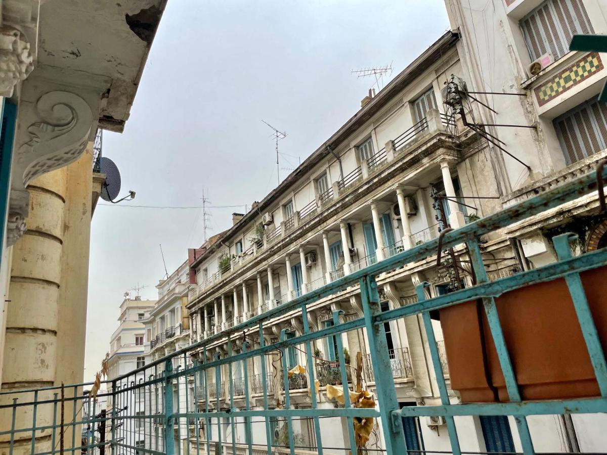 Appartement Dans Immeuble Haussmanien Algiers Dış mekan fotoğraf